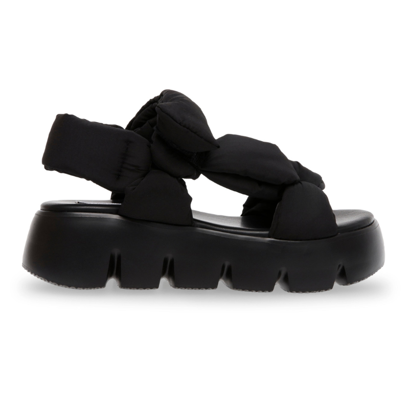 スティーブマデン BONKERS クッションベルトサンダルSteve Madden Bonkers Cushioned Belt Sandal