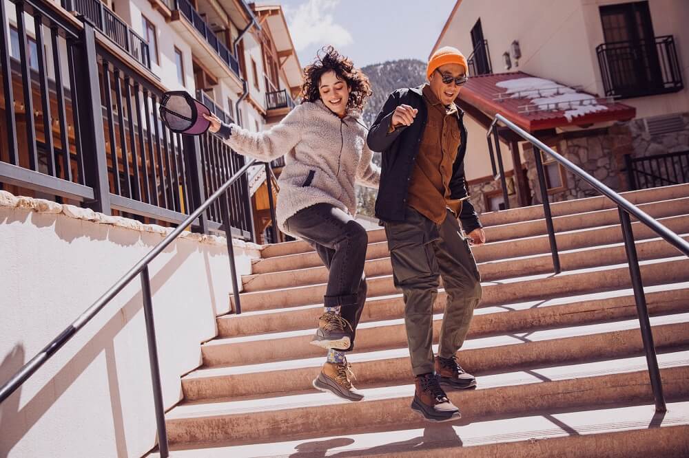 Teva®テバ "Auroris" 雪上や寒冷地の路面でのグリップ力と保温性を備えたウィンターブーツ