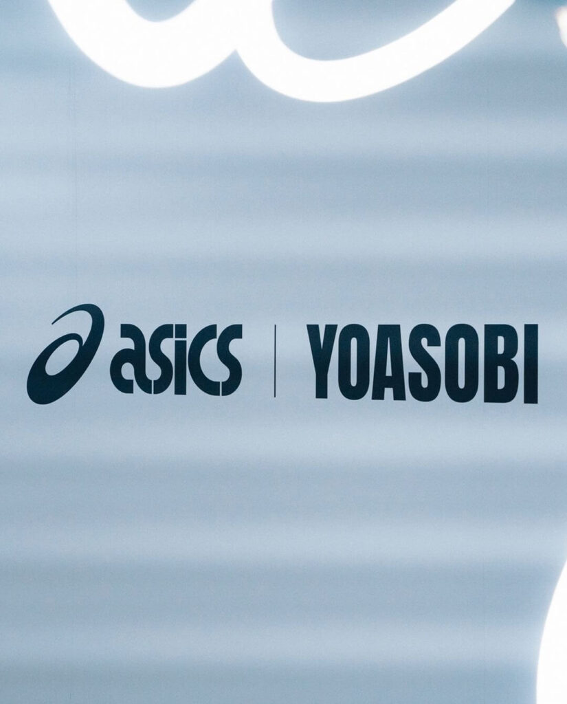 ASICS × YOASOBI "JUST A LITTLE STEP" POP-UP GALLERY