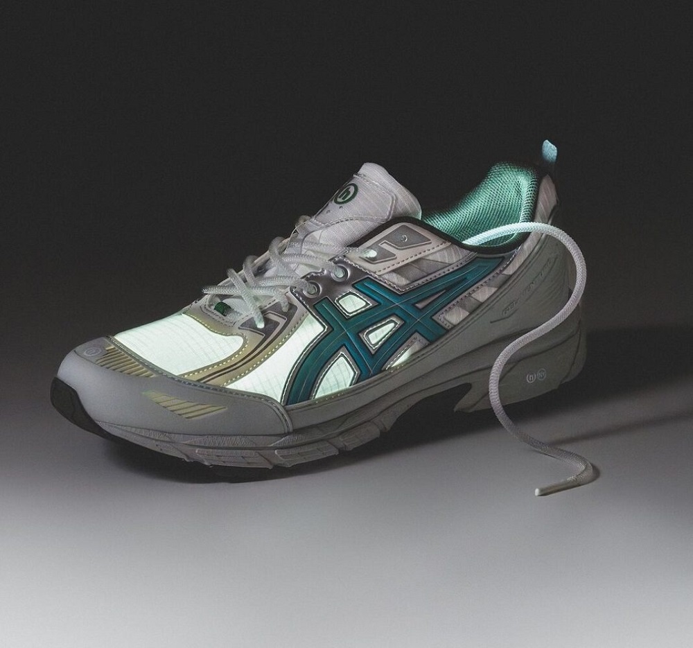 Hidden NY x ASICS Gel-Venture 6 Shield　ヒドゥン NY x アシックス ゲルベンチャー6 シールド