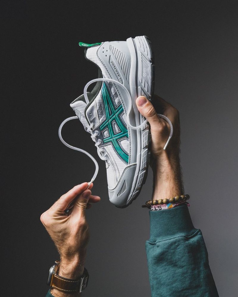 Hidden NY x ASICS Gel-Venture 6 Shield　ヒドゥン NY x アシックス ゲルベンチャー6 シールド