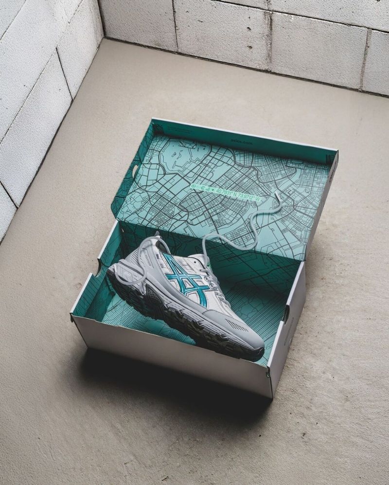 Hidden NY x ASICS Gel-Venture 6 Shield　ヒドゥン NY x アシックス ゲルベンチャー6 シールド