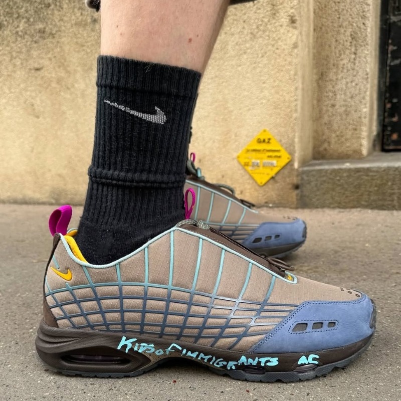 Kids of Immigrants x Nike Air Max SNDR　キッズ・オブ・イミグラント x ナイキ エアマックス サンダー