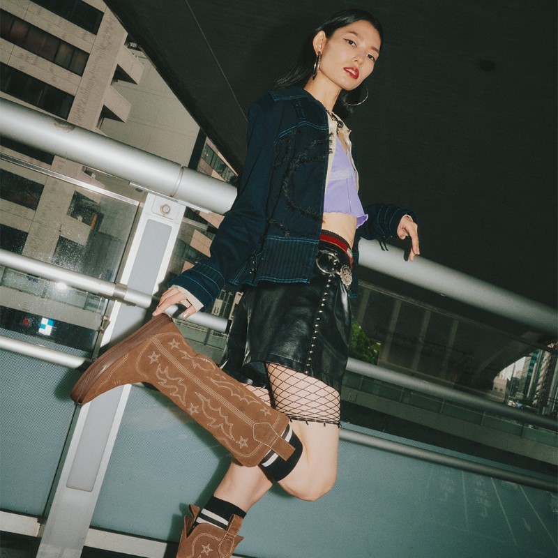発売中｜Converse 
