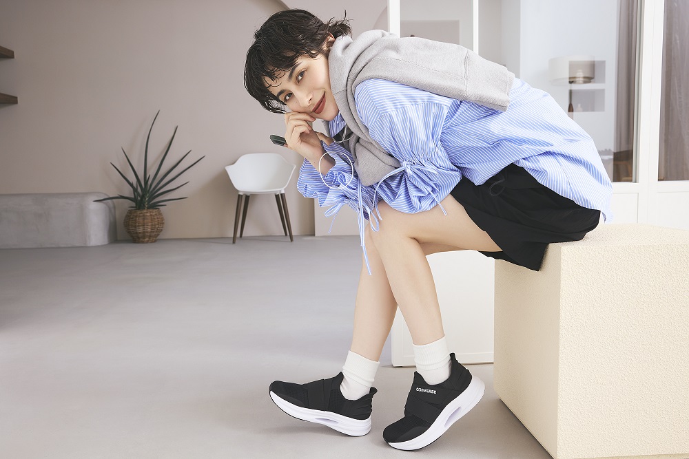 Converse SLIT SLIDE コンバース初となるハンズフリーシューズ