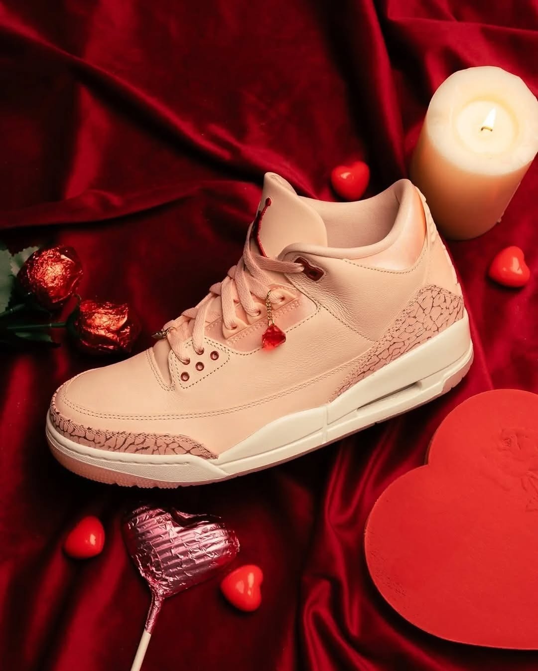 Air-Jordan-3-Valentines-