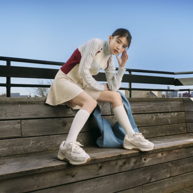 1月8日スタート｜UGG®2025新作スニーカー RetroFi Low 登場！出口 夏希を起用した「Feels like UGG」新キャンペーンをローンチ