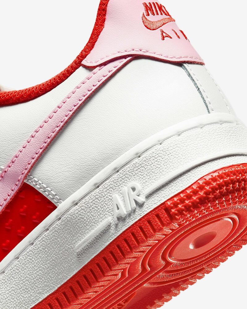 Nike Air Force 1 Low “Valentine’s Day” (GS) 　ナイキ エア フォース 1 ロー “バレンタインデー”