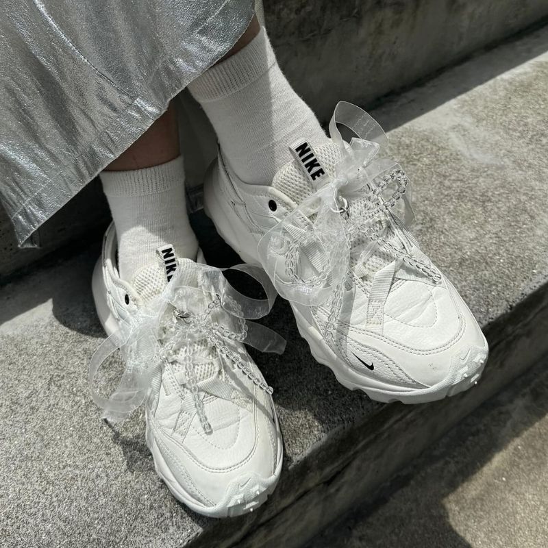 ナイキスニーカーの紐通し方10パターン｜初心者もできる！周りと差をつけるテクニック