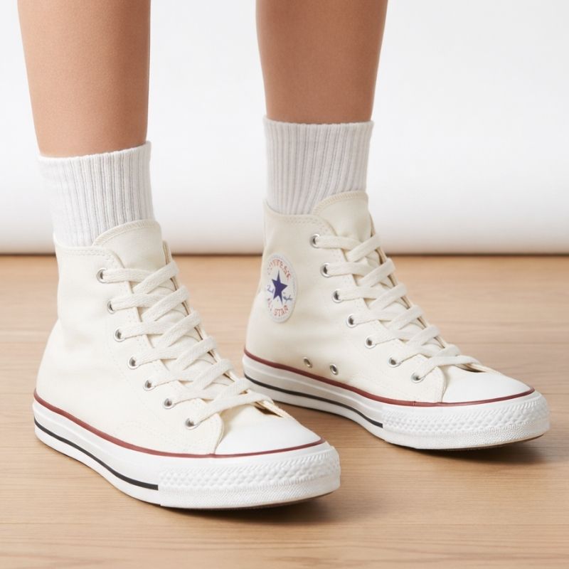 スニーカー紐を隠して魅せる＜簡単テク＞快適さとスタイルを両立したミニマルスタイル