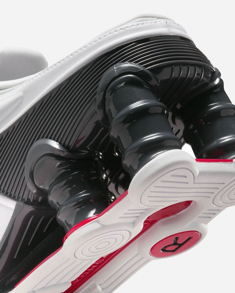 Martin Rose × Nike Shox MR4