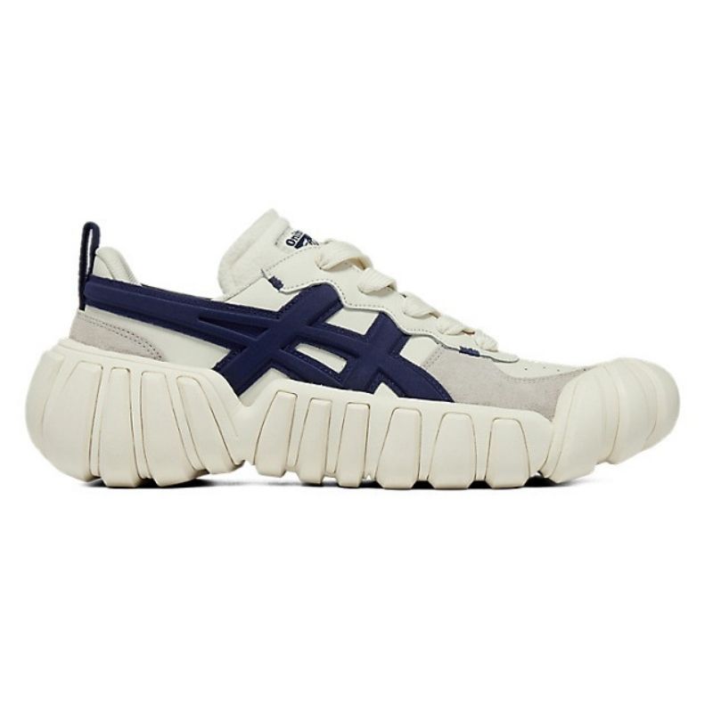 実際にサイズ感を体験！オニツカタイガー DENTIGRE LS (デンティグレ