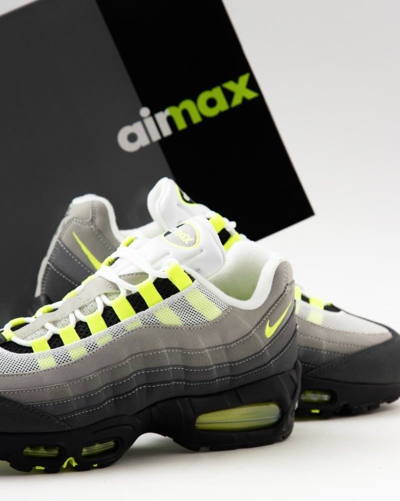 Nike Air Max 95 OG Big Bubble “Neon”