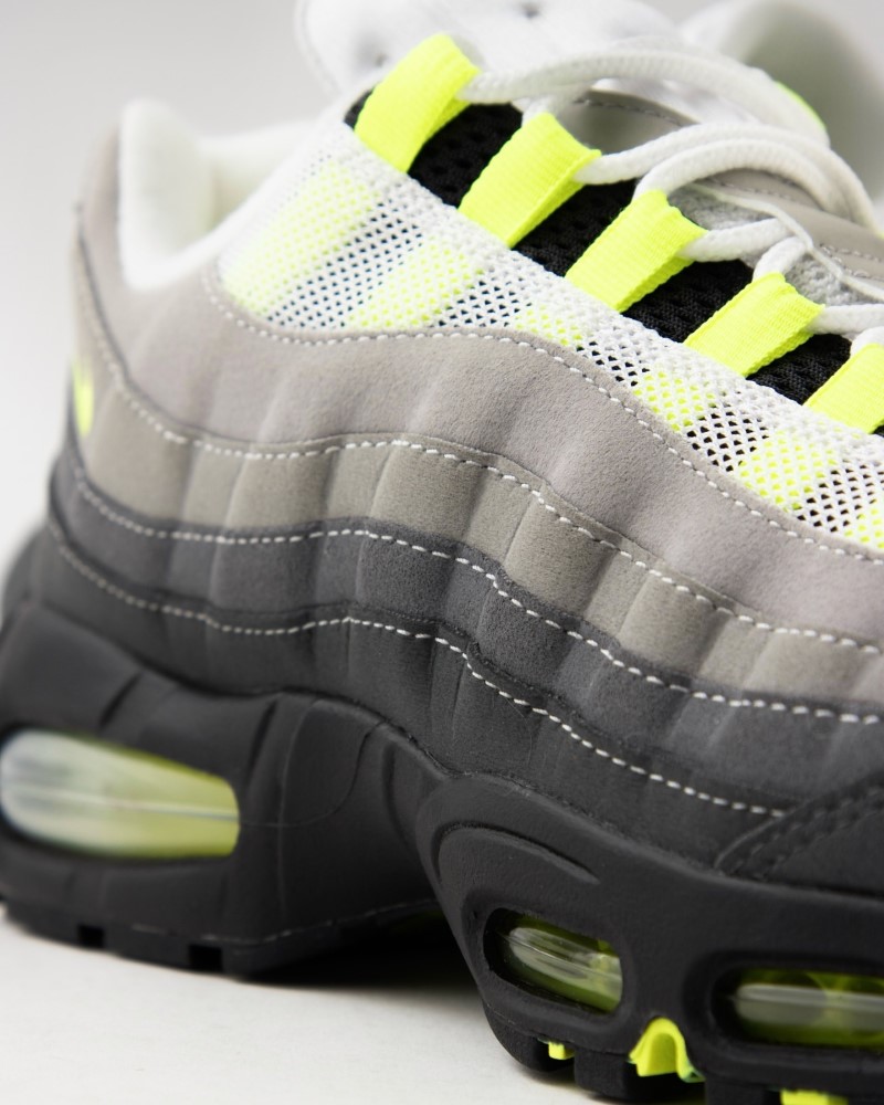 Nike Air Max 95 OG Big Bubble “Neon”