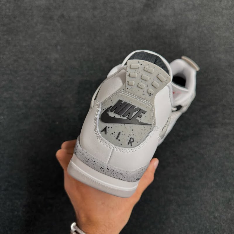 5月24日発売｜Air Jordan 4 Retro OG "White Cement"の定価・抽選・販売店舗情報