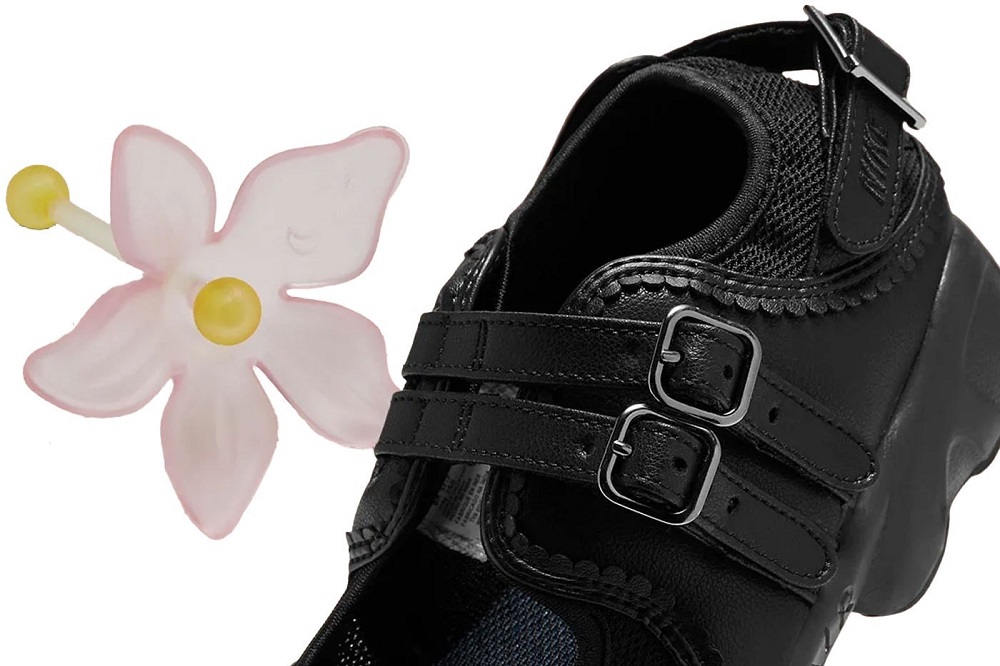 Nike Air Rift “Buckle Strap” ナイキ エア リフト "バックル ストラップ"