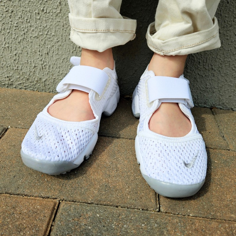 ナイキのキッズ用エアリフトをレビュー｜サイズ感と履き心地をママ編集部が解説