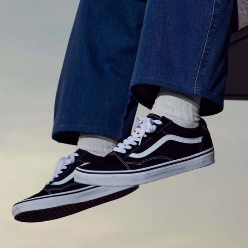 sneaker size vans