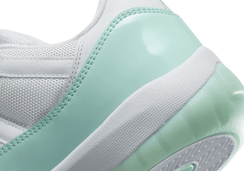 6月7日海外発売｜Air Jordan 11 Low "Igloo"