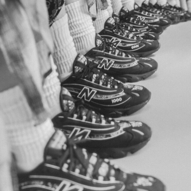 5月16日先行,24日発売｜New Balance M1000AP 'bāṅdhnū' atmos