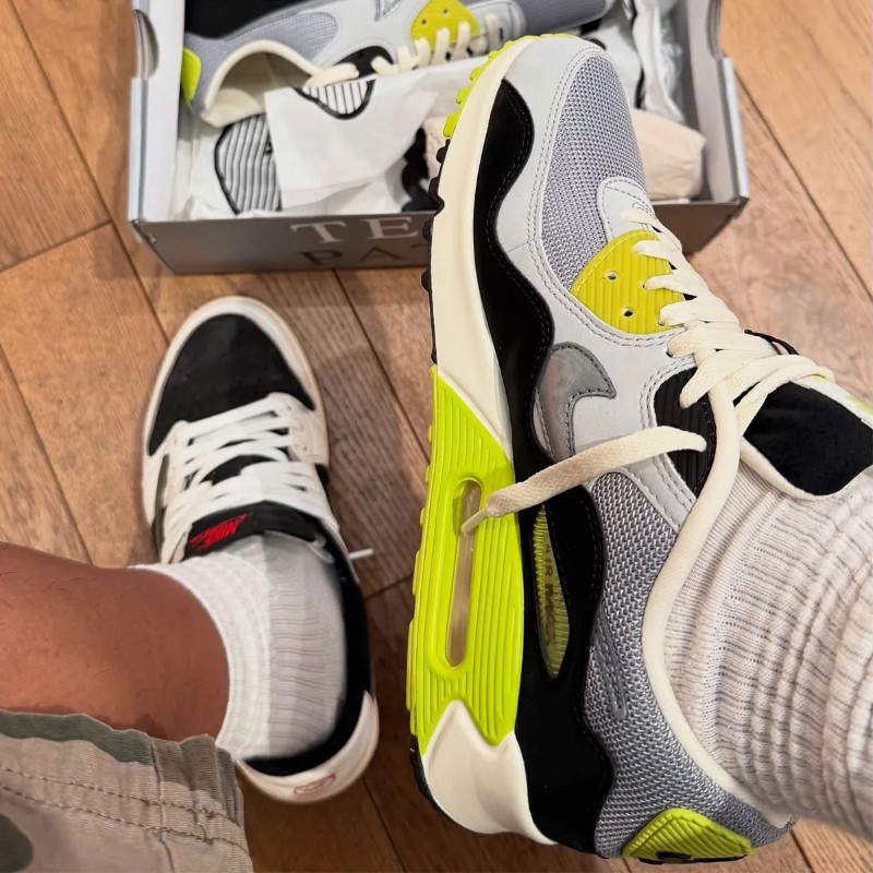 Patta x Nike Air Max 90 “Waves”