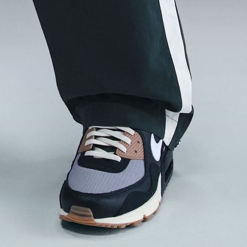 Patta x Nike Air Max 90 “Waves”