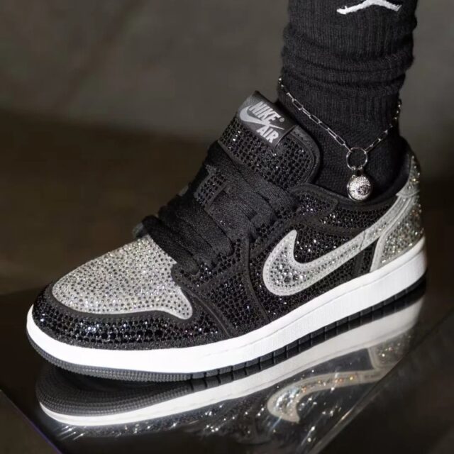 Swarovski x Air Jordan 1 Low OG “Crystal”