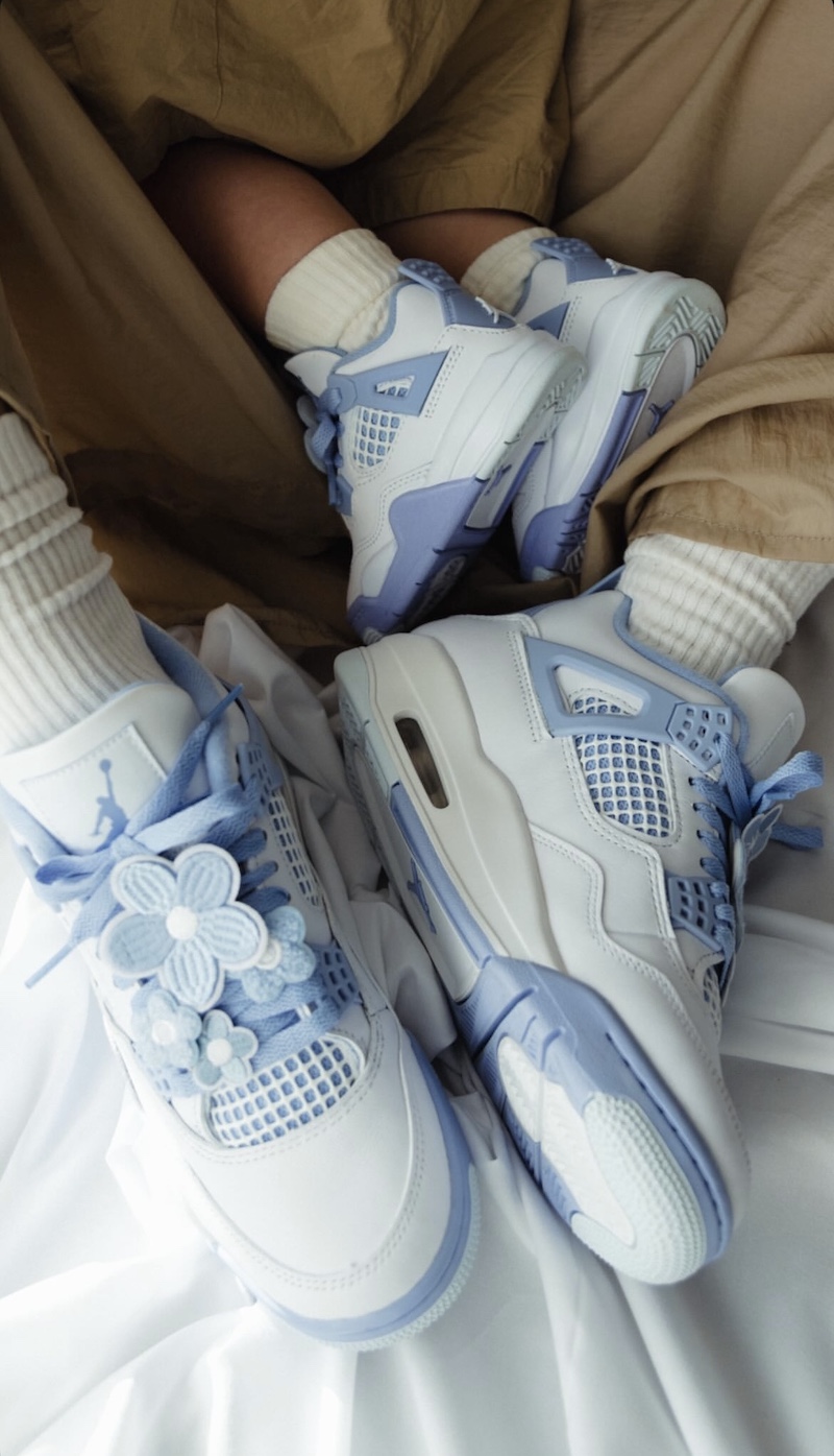 5月3日発売｜WMNS Air Jordan 4 Retro “Forget Me Not”の定価・抽選・販売店舗情報