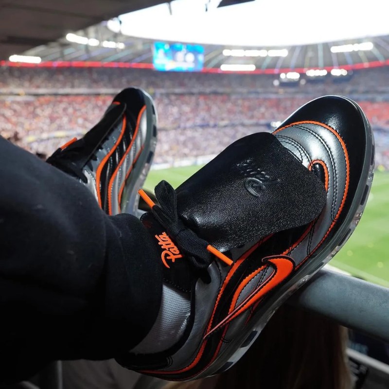 Patta x Nike Cryoshot Mercurial R9