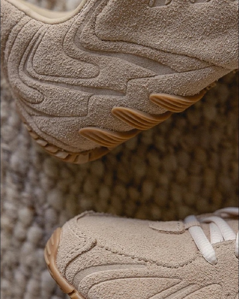 adidas Ghost Sprint "Magic Beige"