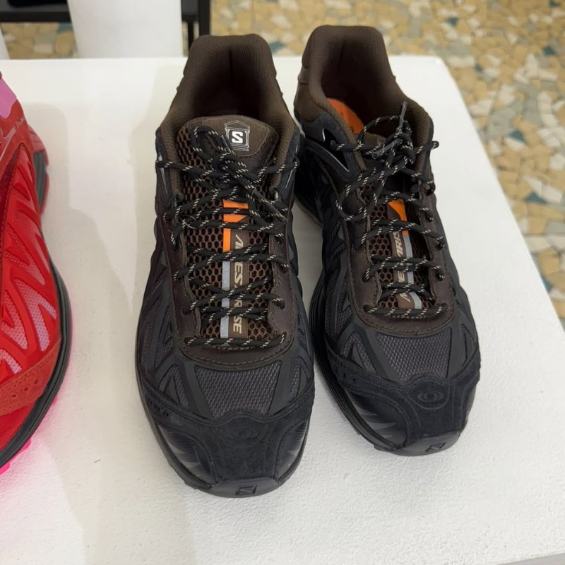 Aries x Salomon XT-Whisper