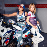 atmos pinkがHONDAとのコレボレーションアイテム