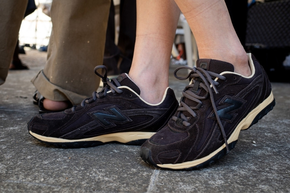 AURALEE x New Balance 204L