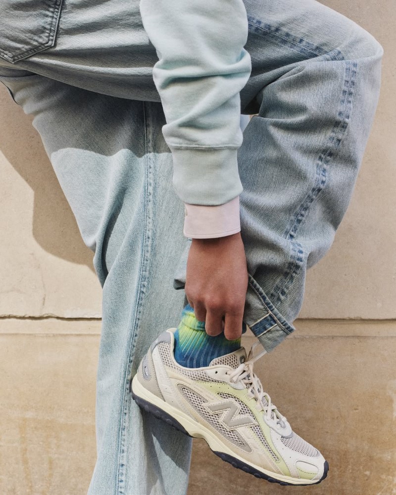AURALEE x New Balance 204L