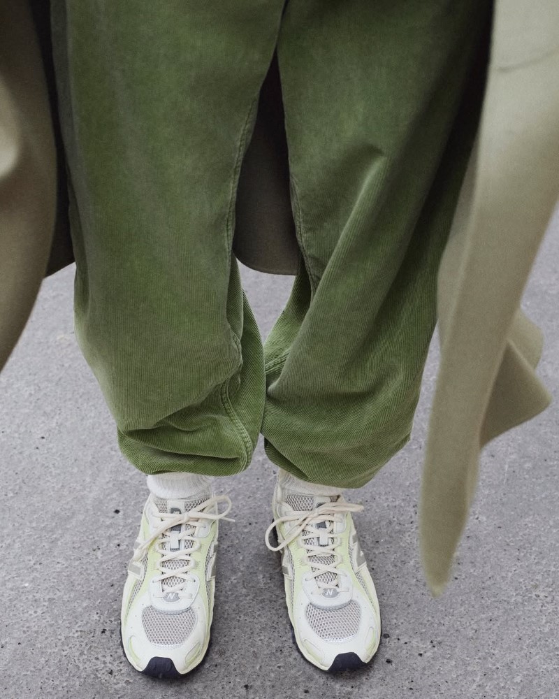 AURALEE x New Balance 204L