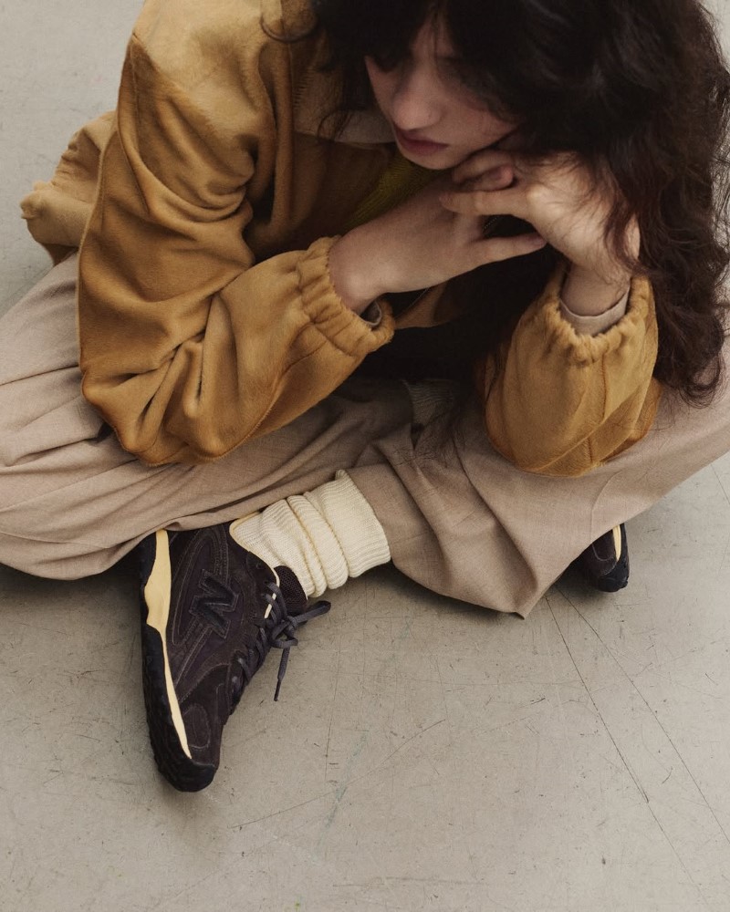 AURALEE x New Balance 204L