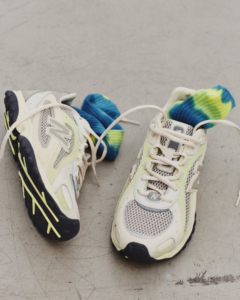 AURALEE x New Balance 204L