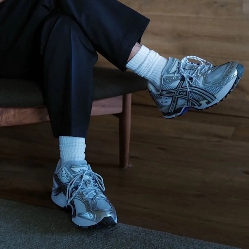 INVINCIBLE x Asics GEL-NIMBUS 10.1 “HTTP 404”