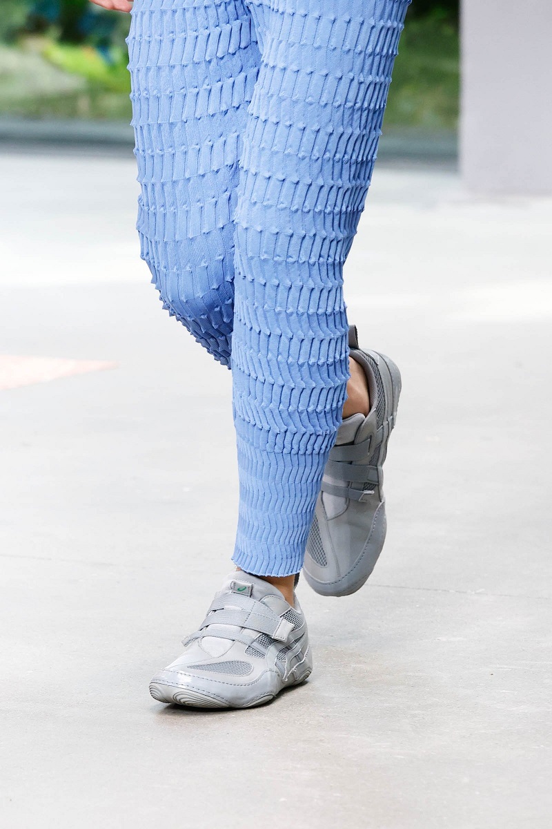 MIYAKE DESIGN STUDIO x ASICS SportStyle「ISSEY MIYAKE FOOT」