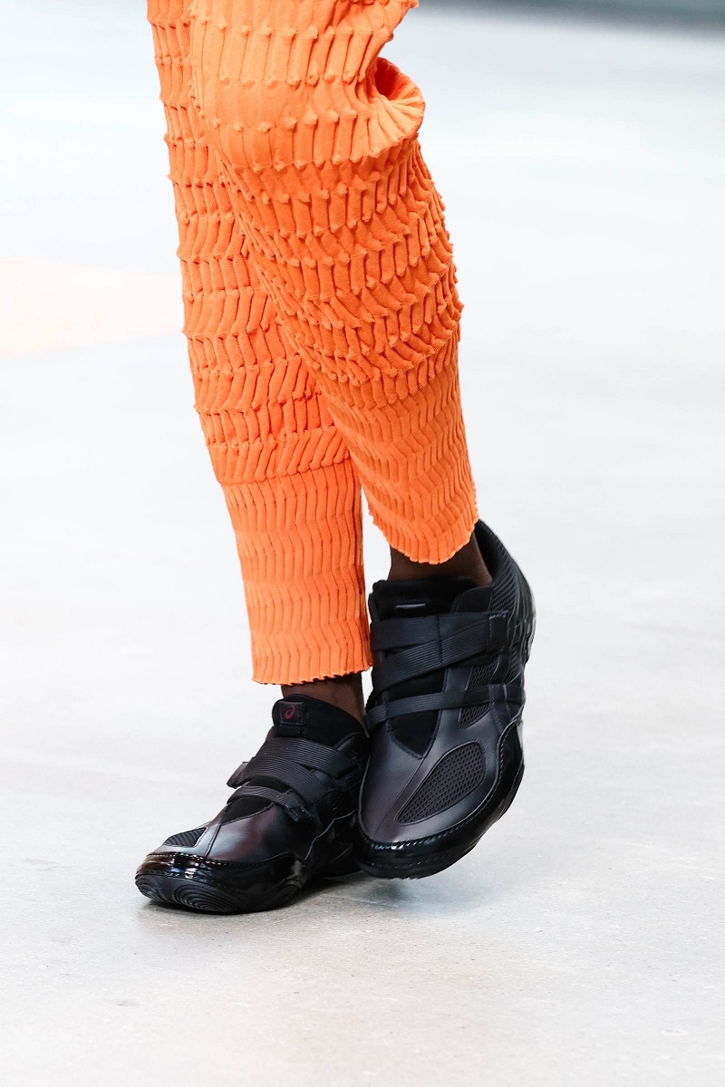 MIYAKE DESIGN STUDIO x ASICS SportStyle「ISSEY MIYAKE FOOT」