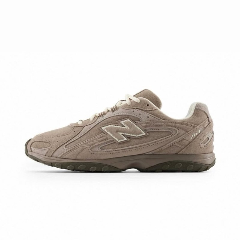 New Balance 204L "Beige Suede"