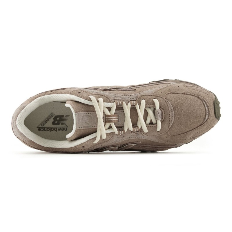 New Balance 204L "Beige Suede"