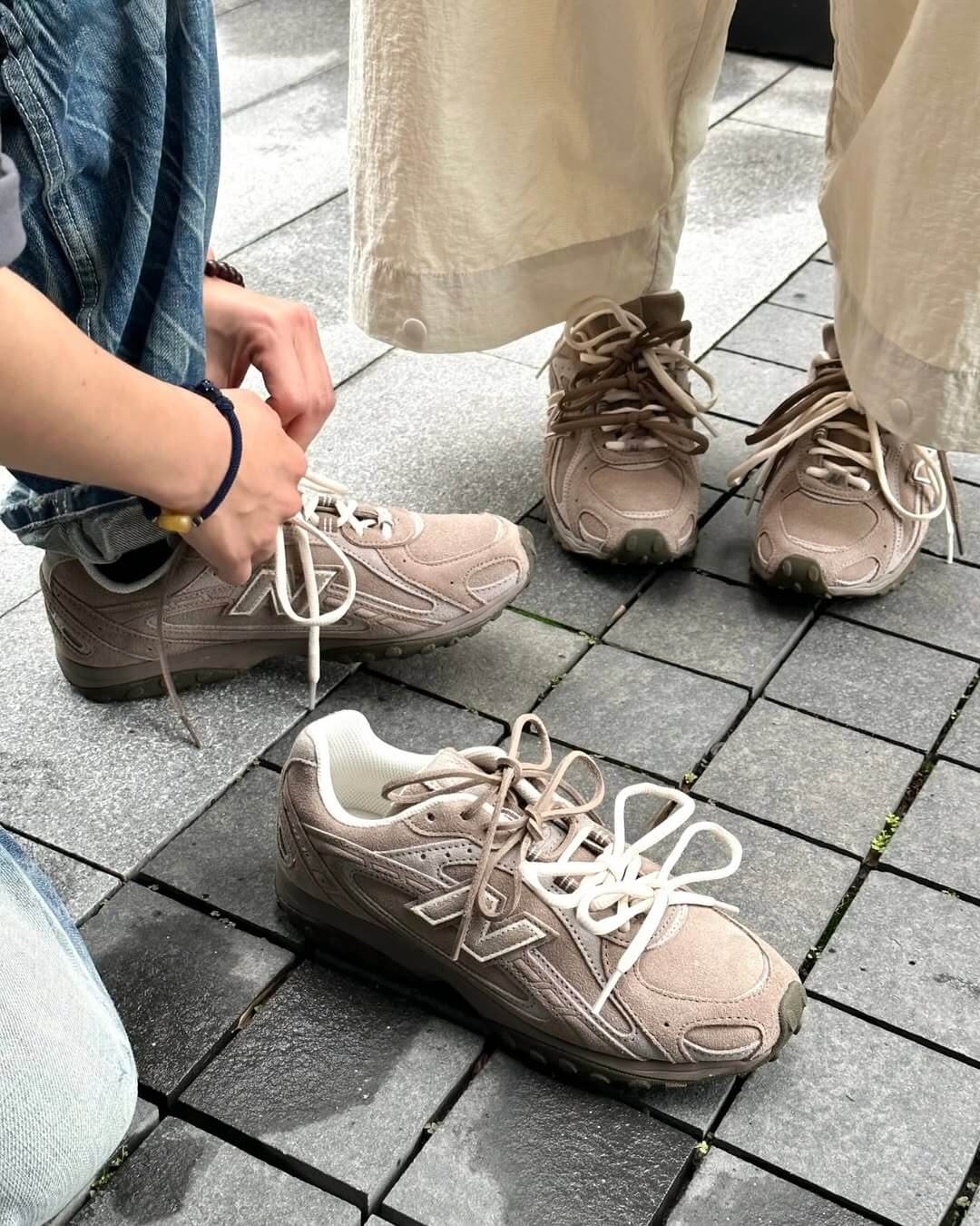 New Balance 204L "Beige Suede"