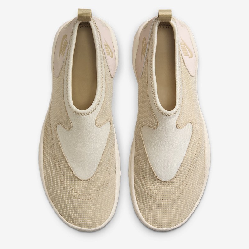 Nike AQUA TURF　ナイキ アクア ターフ