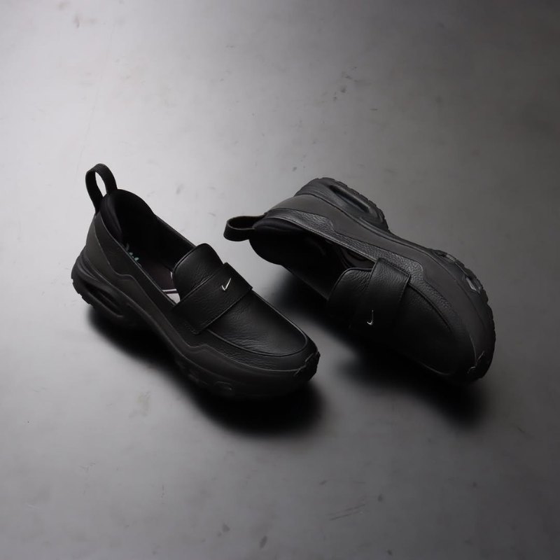 WMNS Nike Air Max Phenomena by Serena Williams Design Crew