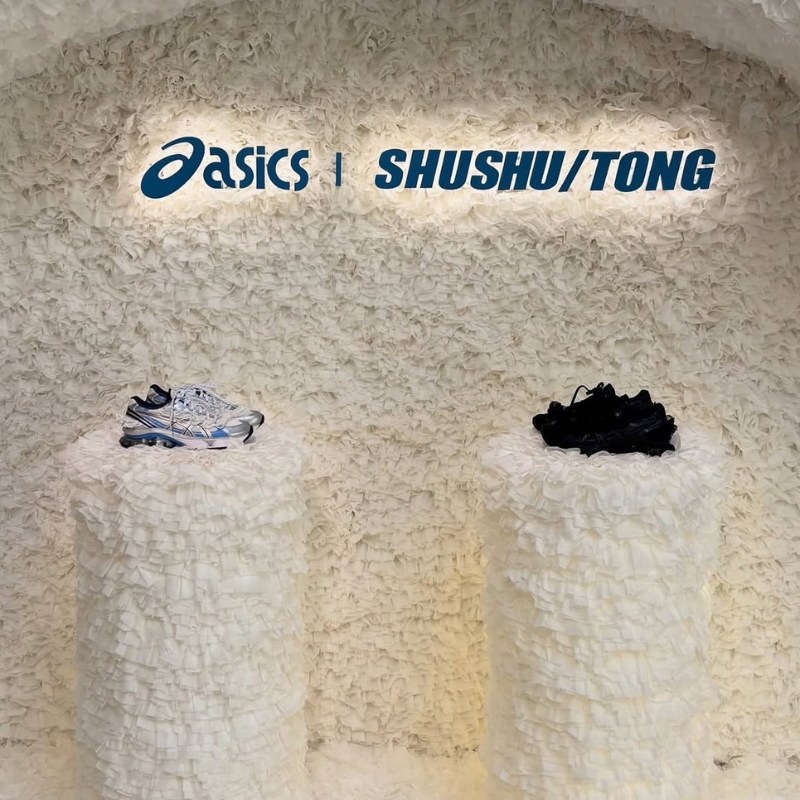 SHUSHU/TONG x Asics GEL-Kinetic Fluent