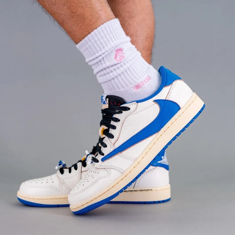 Travis Scott x Fragment x Air Jordan 1 Low OG