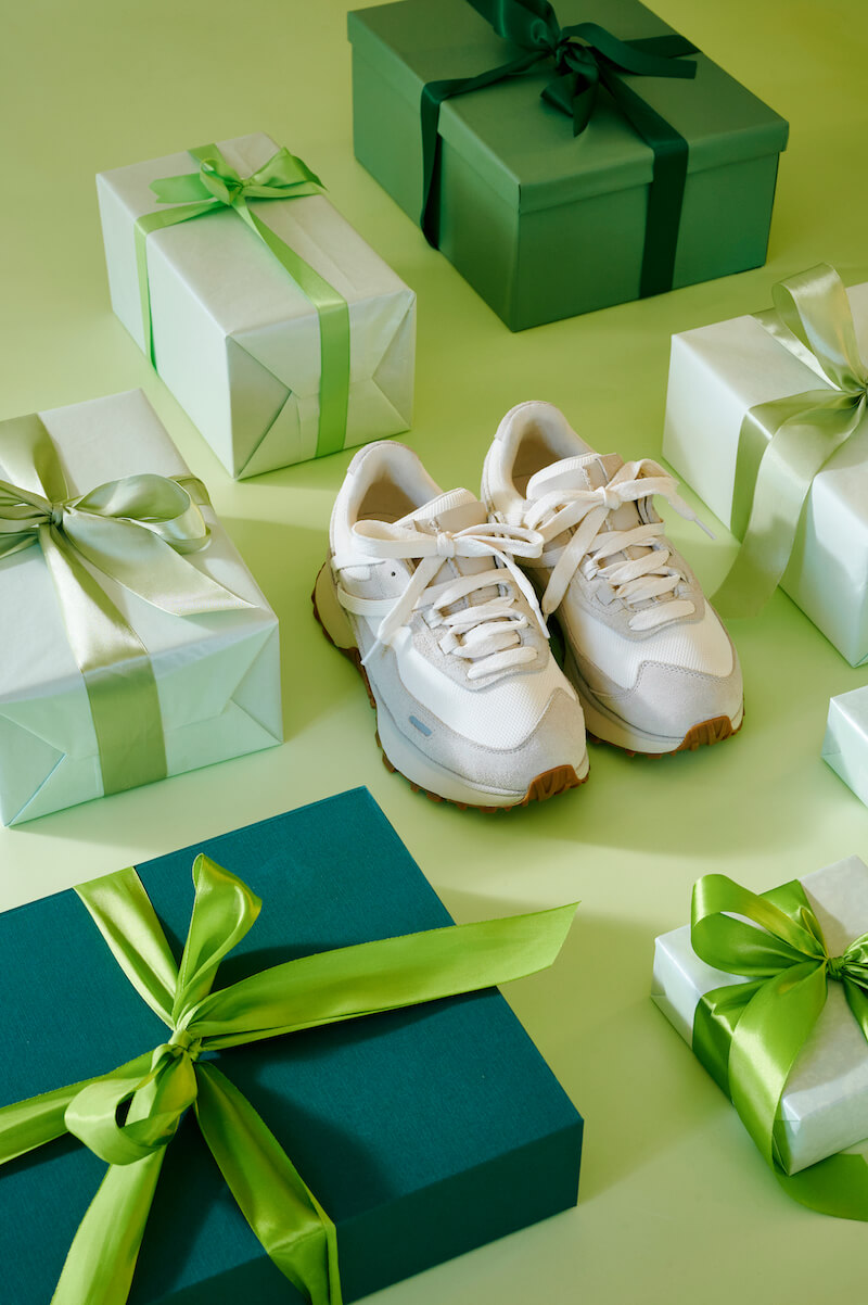 「父の日」を祝うUGG春夏ギフトコレクション