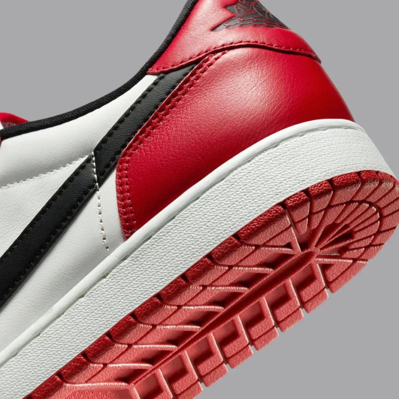 Air Jordan 1 Low OG “Chicago”