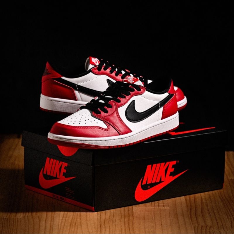 Air Jordan 1 Low OG “Chicago”